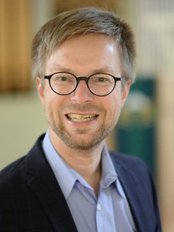 Dr. Josef Höglauer