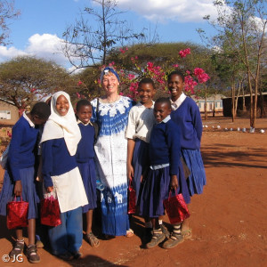 2008 Marianne und Schülerinnen